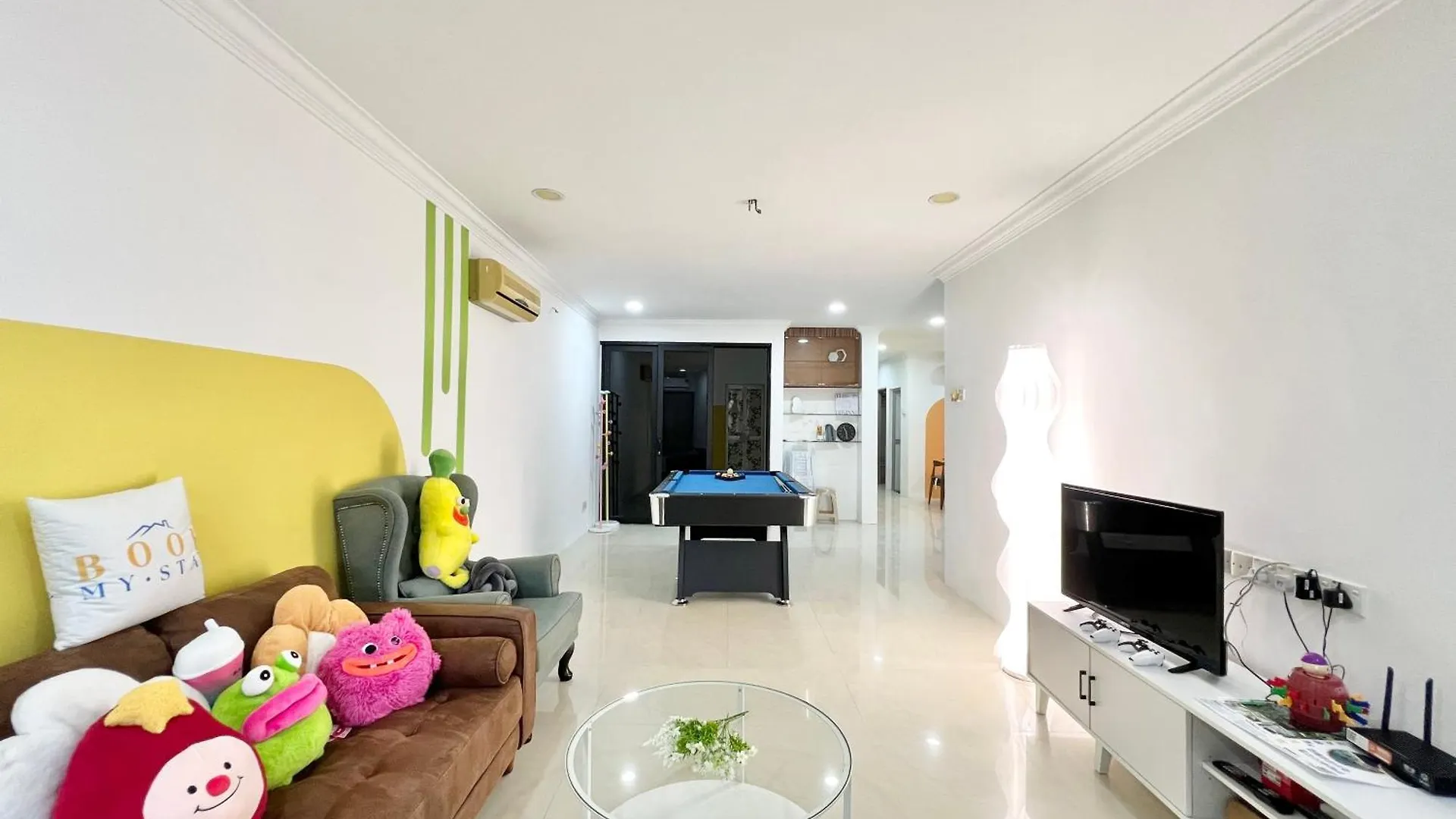 5 Min Ciq Landed Party House 12 Pax Villa Johor Bahru